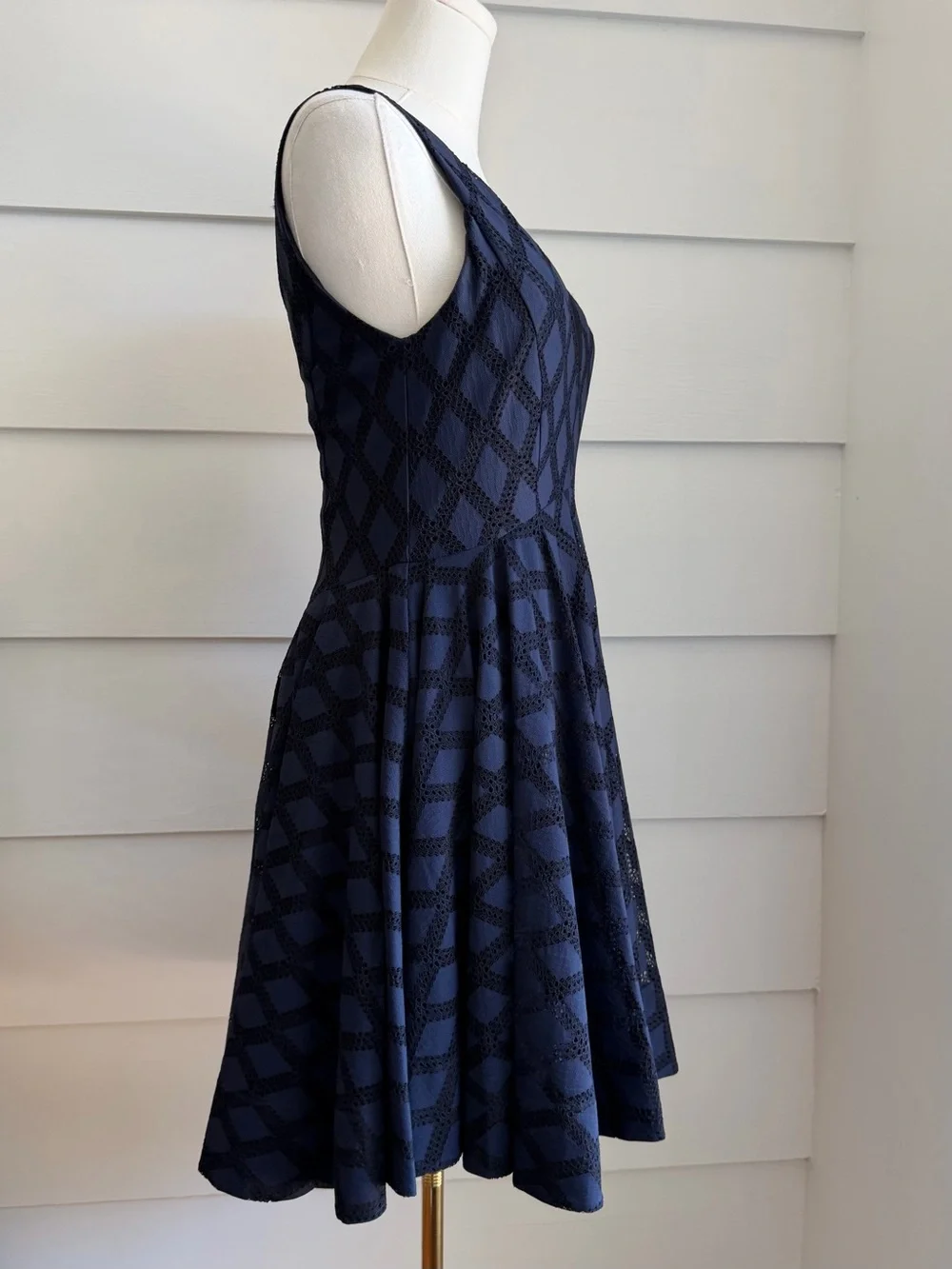 Sandro Lace Fit and Flare Cocktail Dress size 1/ S - Picture 3 of 9